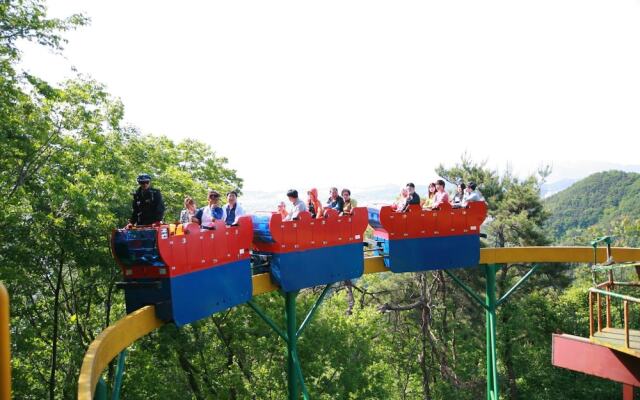 Mudeung Park Resort & Hotel