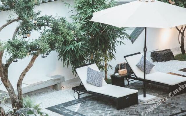 Shenglan View Sea Light Luxury Courtyard in Dali