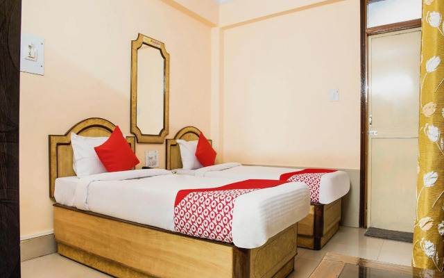 Flagship 75604 Hotel Embassy Exhibition Rd