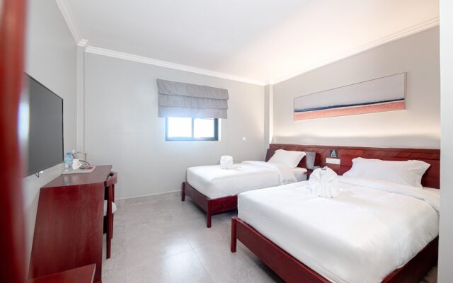 Solar hotel