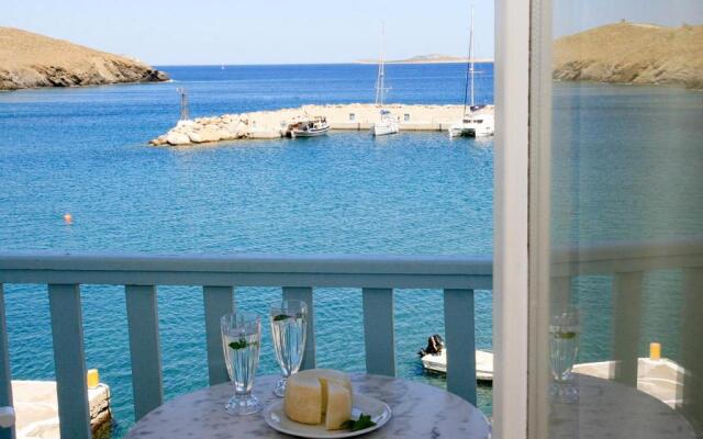 Paradissos Hotel