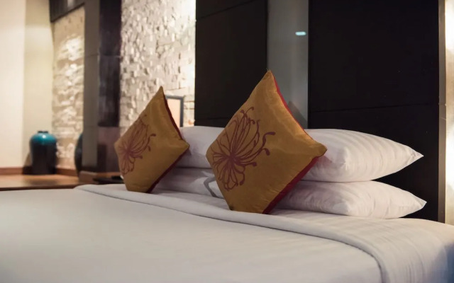Bangkok Natural Spa Resort and Suite