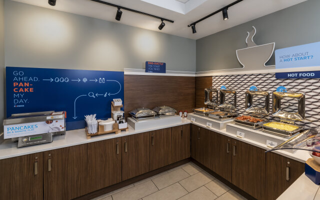 Holiday Inn Express & Suites North Bay by IHG