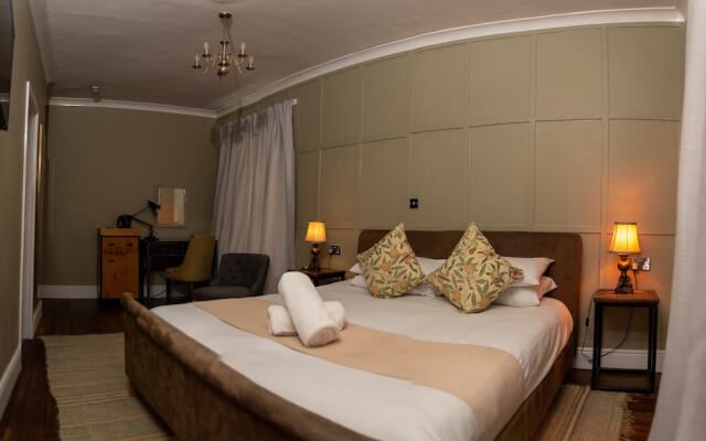 The Oakhouse Hotel