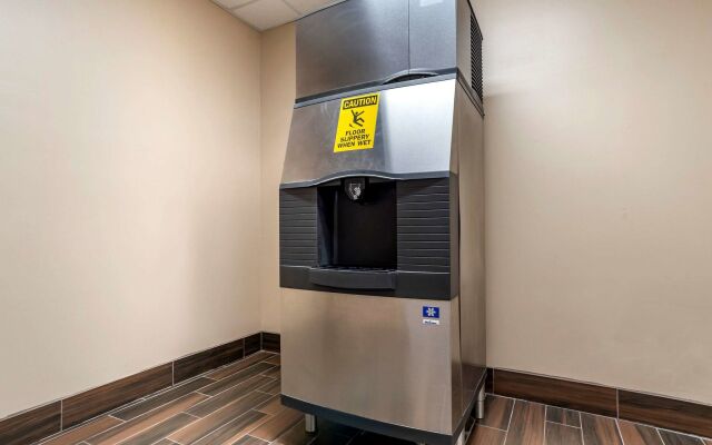 Comfort Suites Pell City