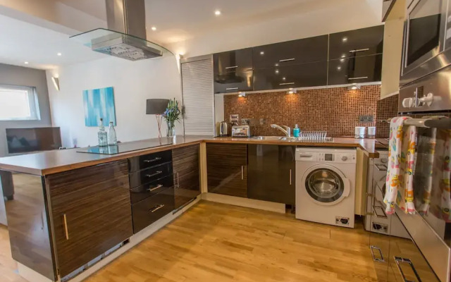 The Bullingdon Suite