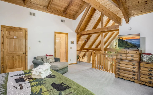 Amazing River Retreat by Jackson Mountain Rentals