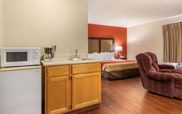 Econo Lodge Traverse City South