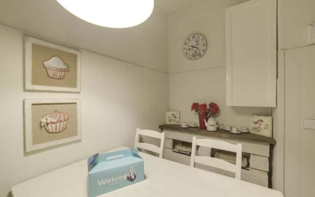 Lovely 2bed W/terrace in Lesseps, Near Park Güell