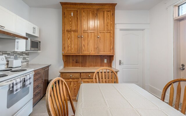 Beautiful 6BR Apt Near Olympic Stadium