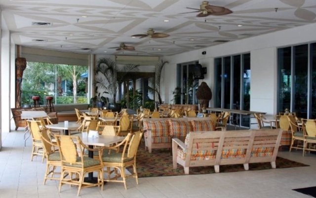 The Palms of Destin Resort by Panhandle Getaways