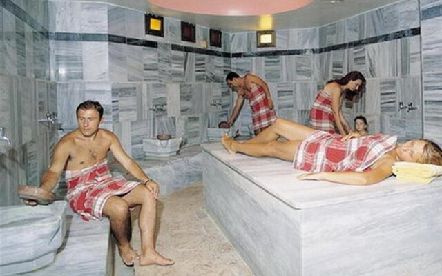 Minay Hotel