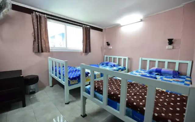 5 Minute Hostel