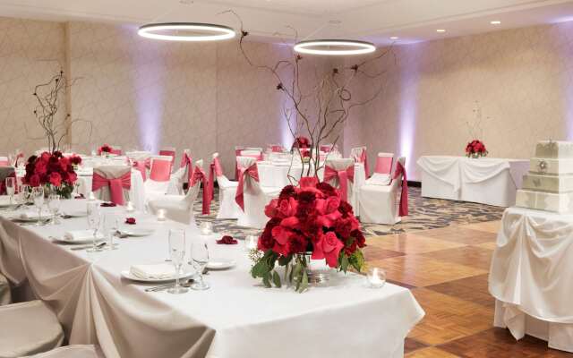 Embassy Suites by Hilton Chicago Lombard Oak Brook