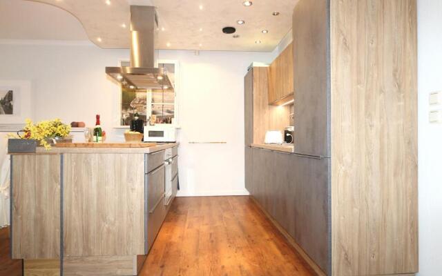 Large Comfortable Apartment, Holiday With Several Generations