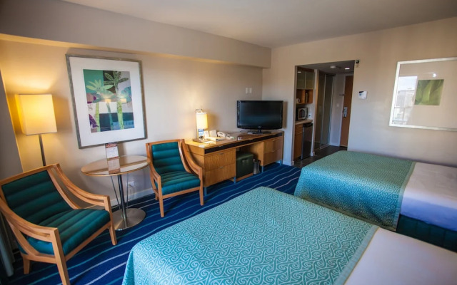Ala Moana Hotel by AirPads