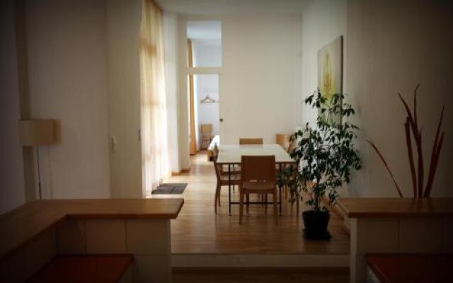 Hotel 26
