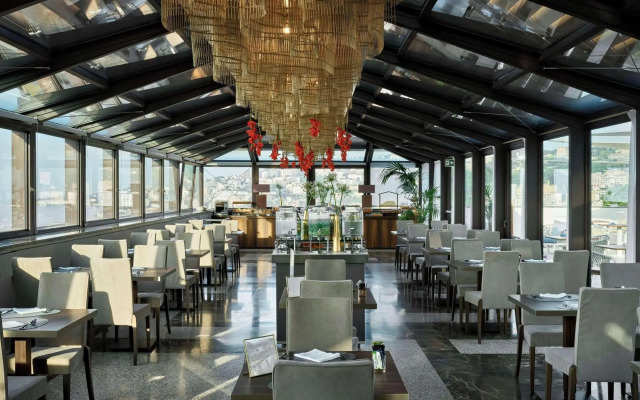De Bonart Naples, Curio Collection by Hilton