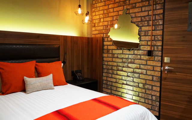 Cadillac Hotel Boutique