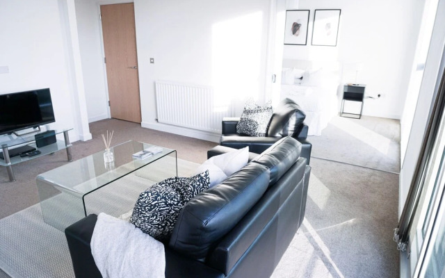 City Centre Apartment - Free Parking, Wifi & Netflix