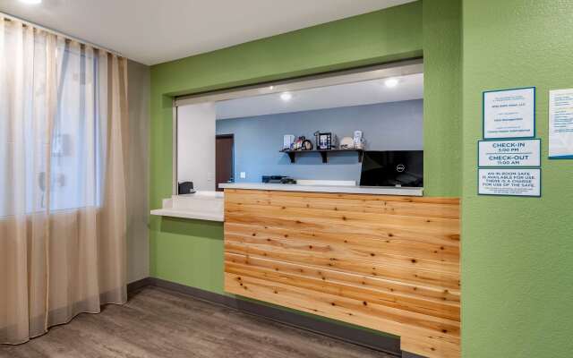 WoodSpring Suites Brunswick