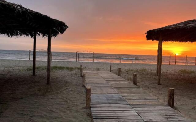 La Mar Hotel Playas