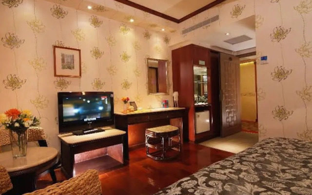 Pink Lotus Hotel