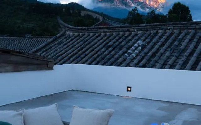 Lijiang Ruixi Xijianshu Yinluxury Fragrance Hotel