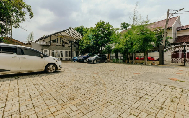 Urbanest Inn House TB Simatupang