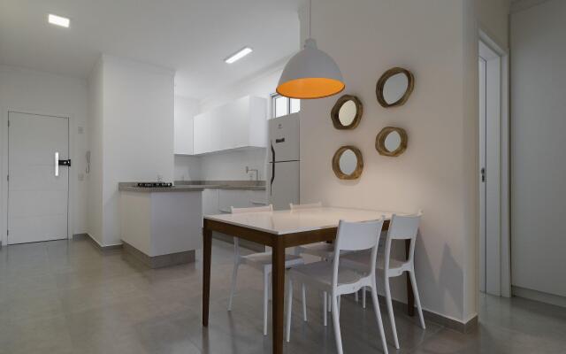 Apto c/ churrasq a 300m da praia em Floripa RES201