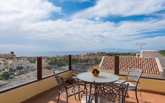 VILLA ALMENDRO! Bbq, HEATED Private Swimming Pool !