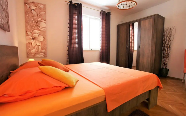 Apartment Garden M&M