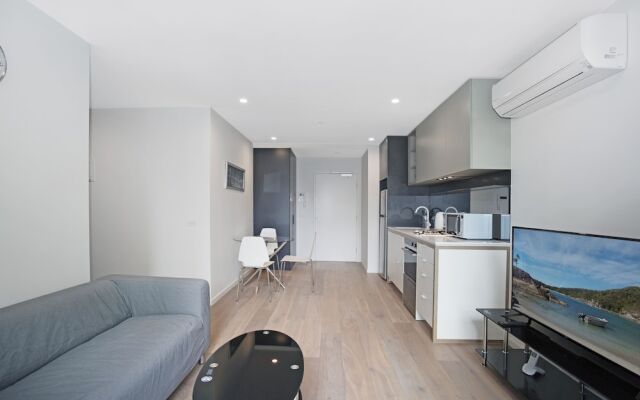 Astra Apartments Carlton