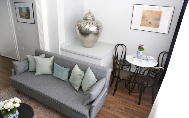 Huma Suites