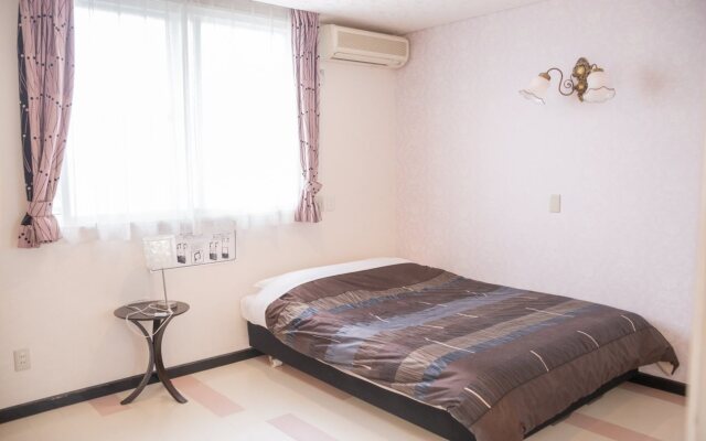 petit-hotel #MELON Furano