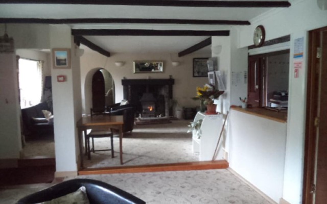 Lodgehill Hotel