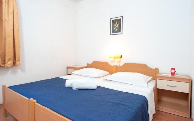 Holiday Home Sansevic
