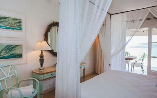 Dream Villa Pointe Milou-2002