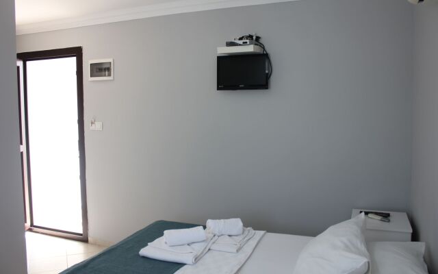 M2 Otel