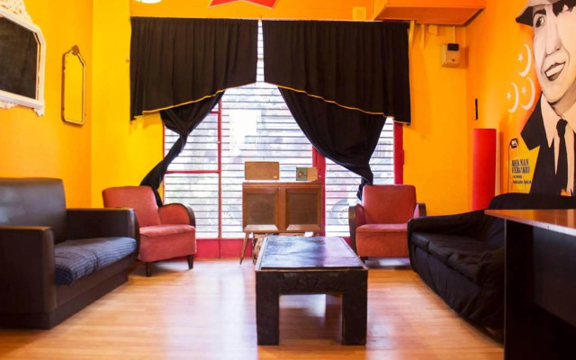 Play Hostel Soho