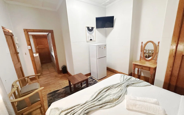 Brookyard Guest House
