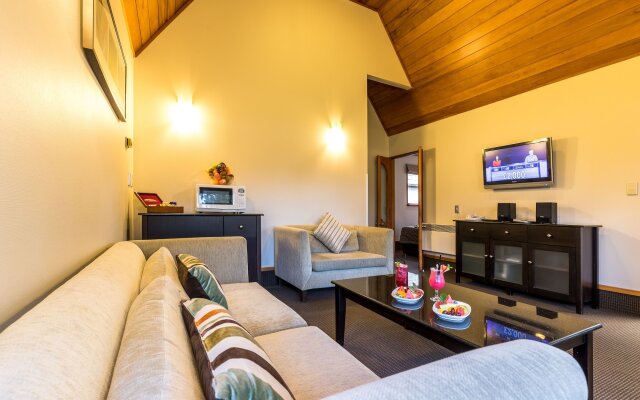 Distinction Te Anau Hotel And Villas