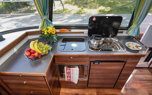 Kuhnle-Tours Hafendorf Müritz