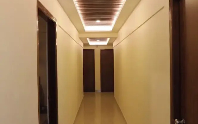 Hotel Green Parrot
