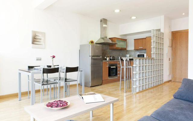 MH Apartments S. Familia