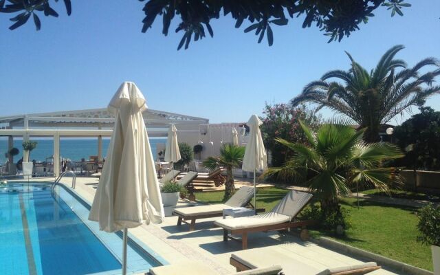 Tropicana Beach Resort