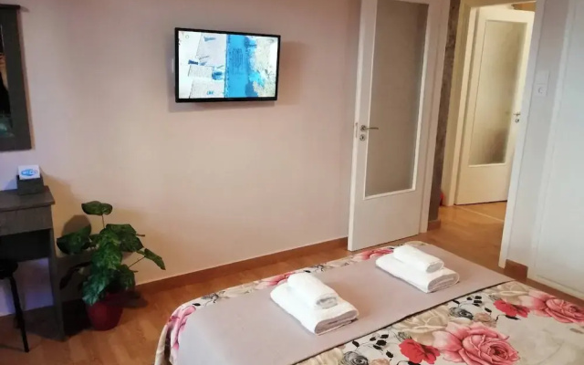 Acropolis Lux Retreat Apartment
