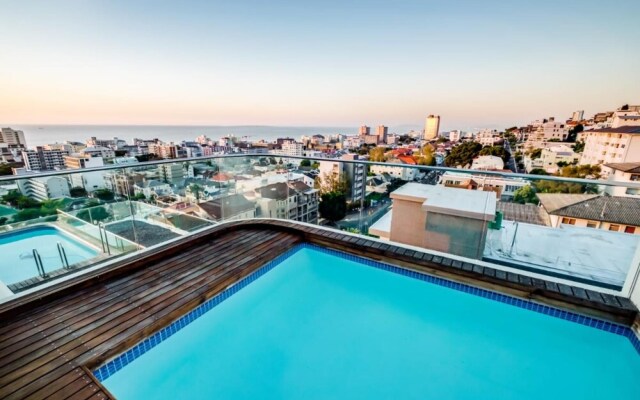 Penthouse in Sea Point With Unbelievable Views Attique Vue