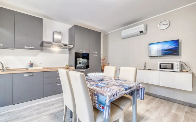 Merlo C - town center & private parking