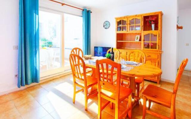 Apartment Platja de Roses.8